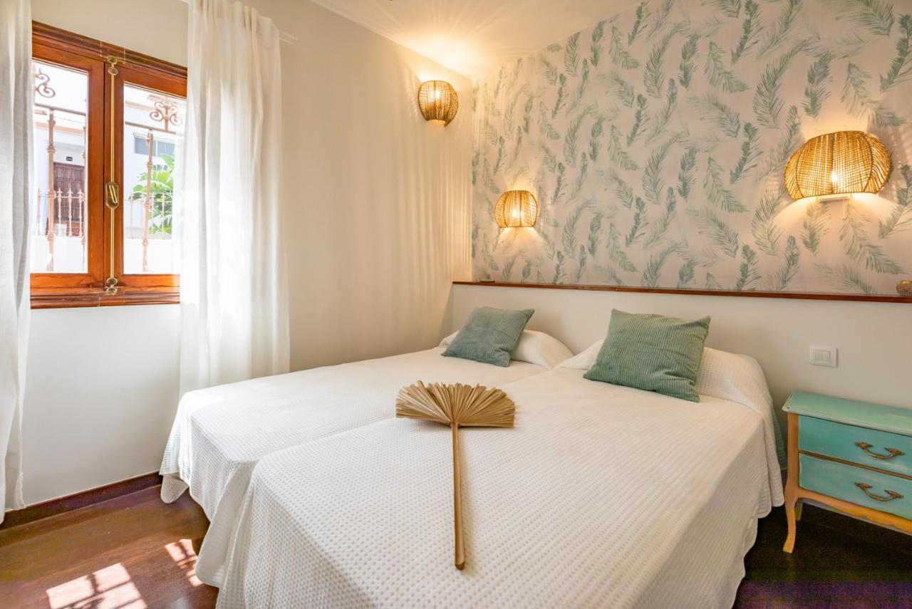 Villa Corralejo Bay Beachfront Corralejo By Holidays Home Экстерьер фото